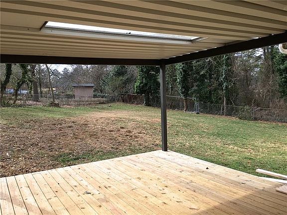 3rd image of 50 Bradley Ave SE