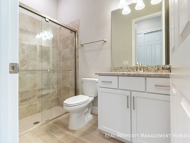7036 Highgate Ln — Photo 9