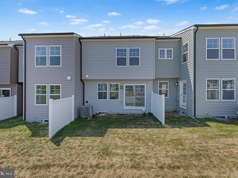 505 Fontana Cir — Photo 31
