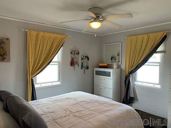 5th image of 527 Claydelle Ave