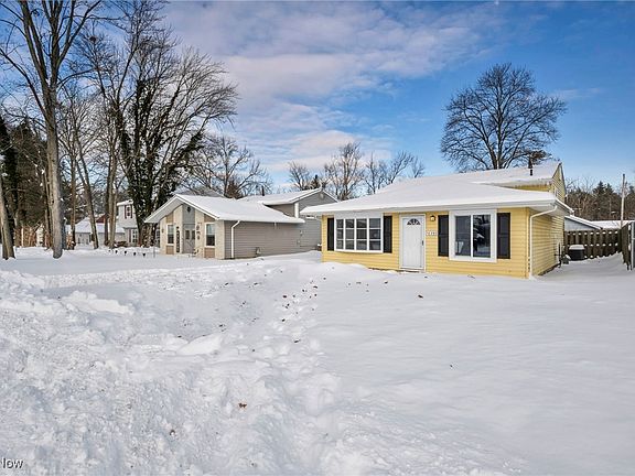 3rd image of 10293 Greenview Ave