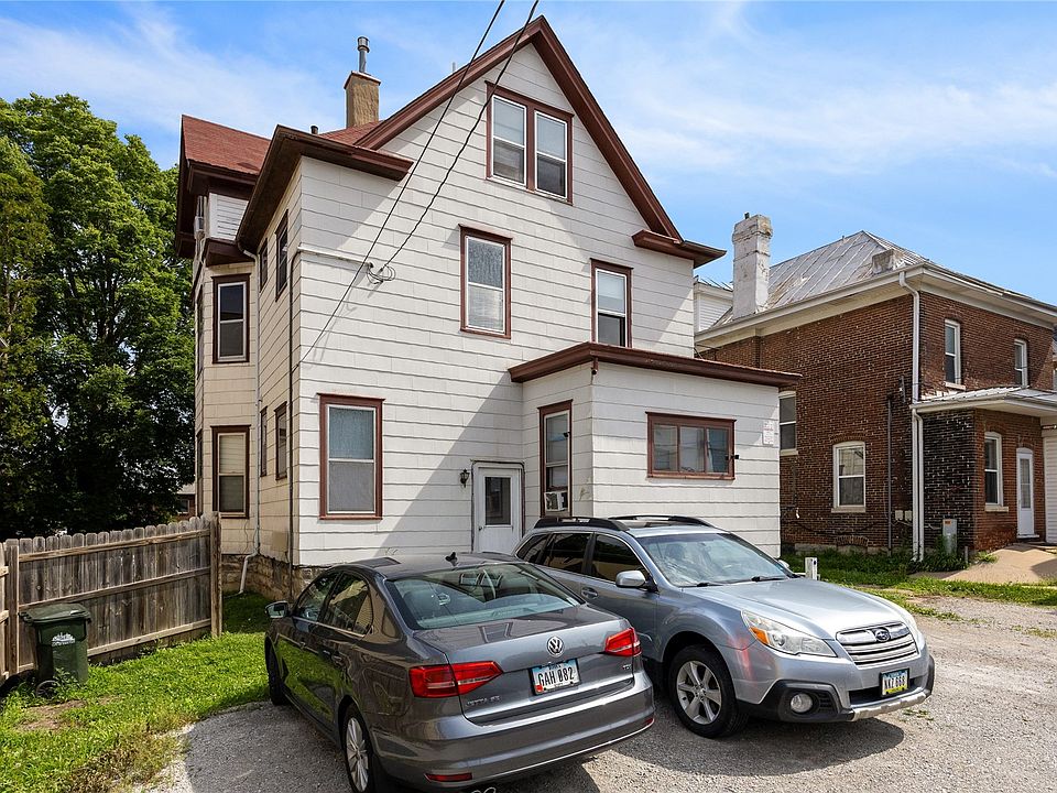 2nd image of 521 E College St