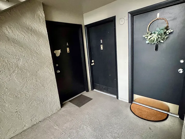142 Springwood Cir #A — Photo 2