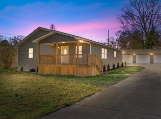 123 Jenkins Rd, Rossville, GA 30741