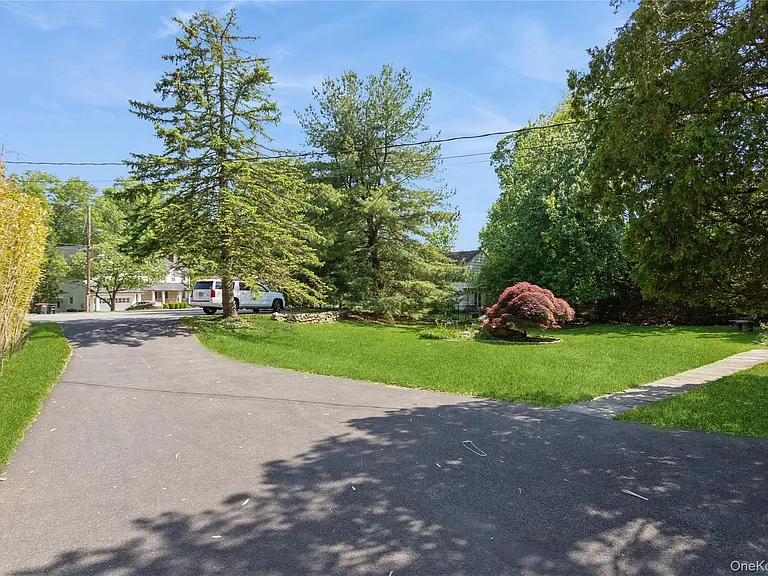9 Marlene Ct — Photo 33