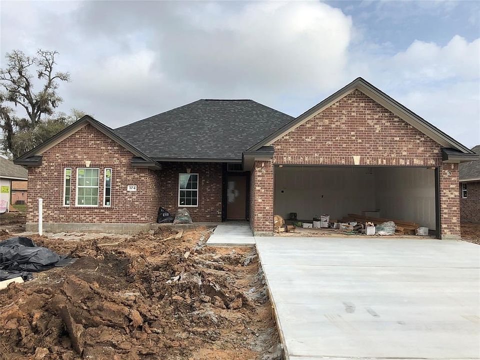 1st image of 104 Freedom Dr