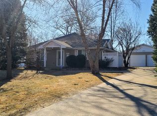 1504 Southlawn Dr, Des Moines, IA 50315
