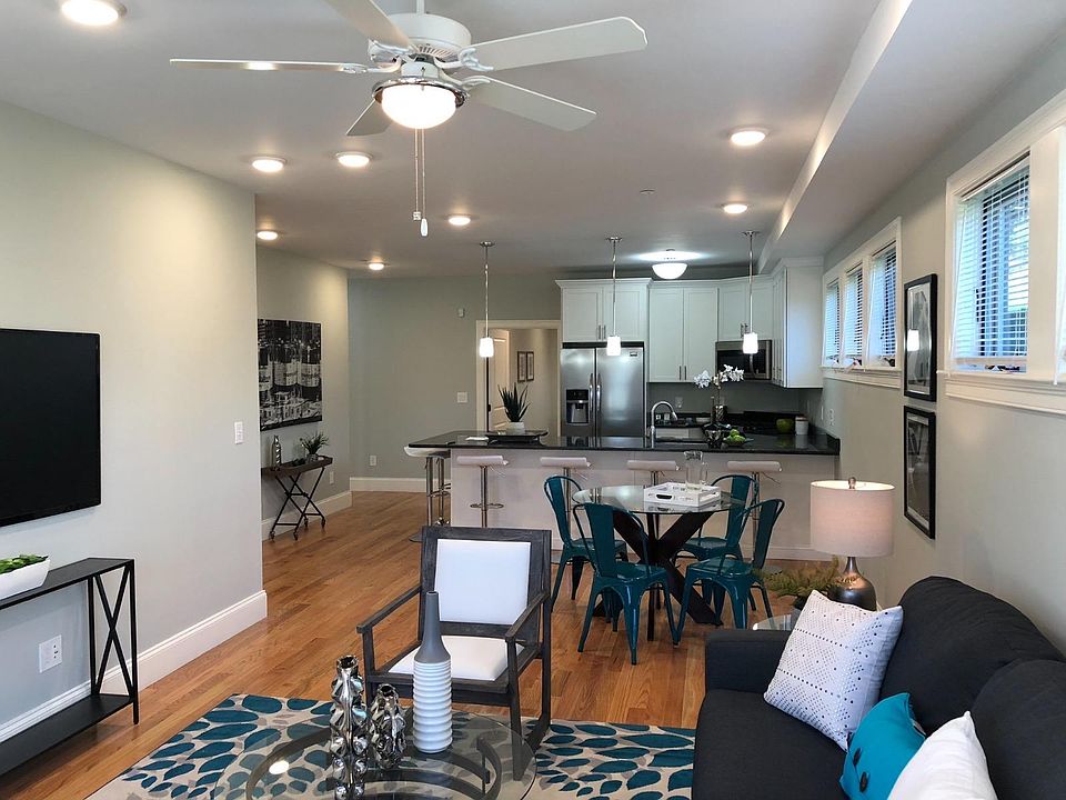 2nd image of 31 Hillside St #3