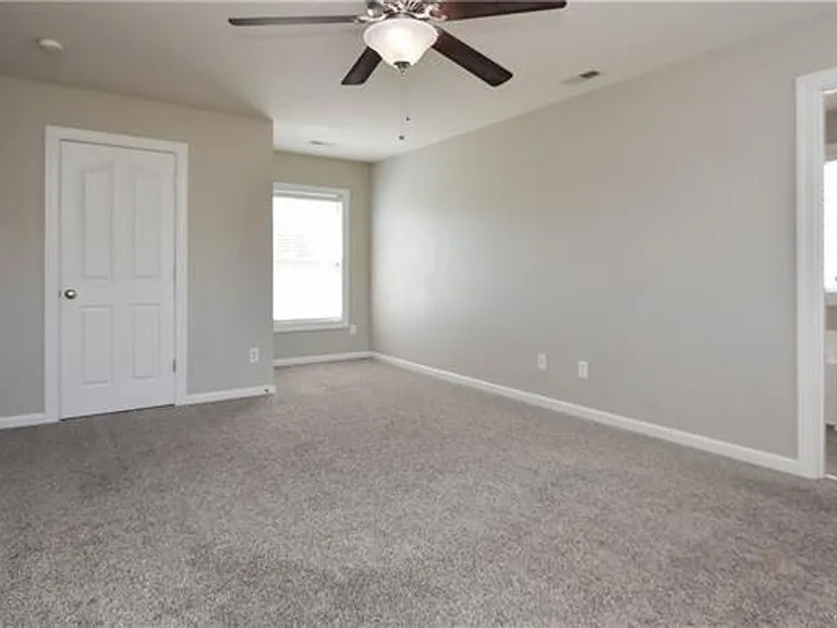 16022 Prescott Hill Ave — Photo 10