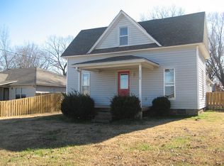 1112 E Harvard St, Siloam Springs, AR 72761
