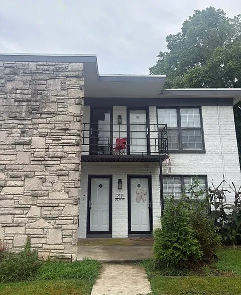 2111 Evelyn Ave #2