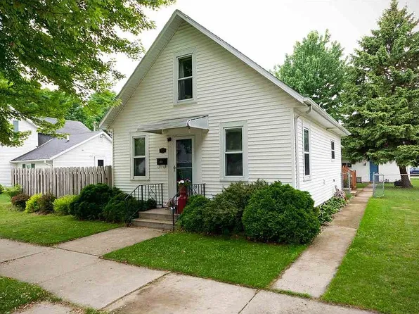 332 S Huron St, De Pere, WI 54115
