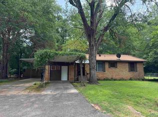 1438 N 10th St, Longview, TX 75601