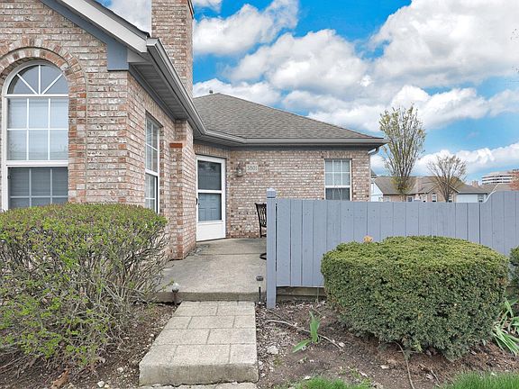 3rd image of 3801 Mill Stream Dr #19