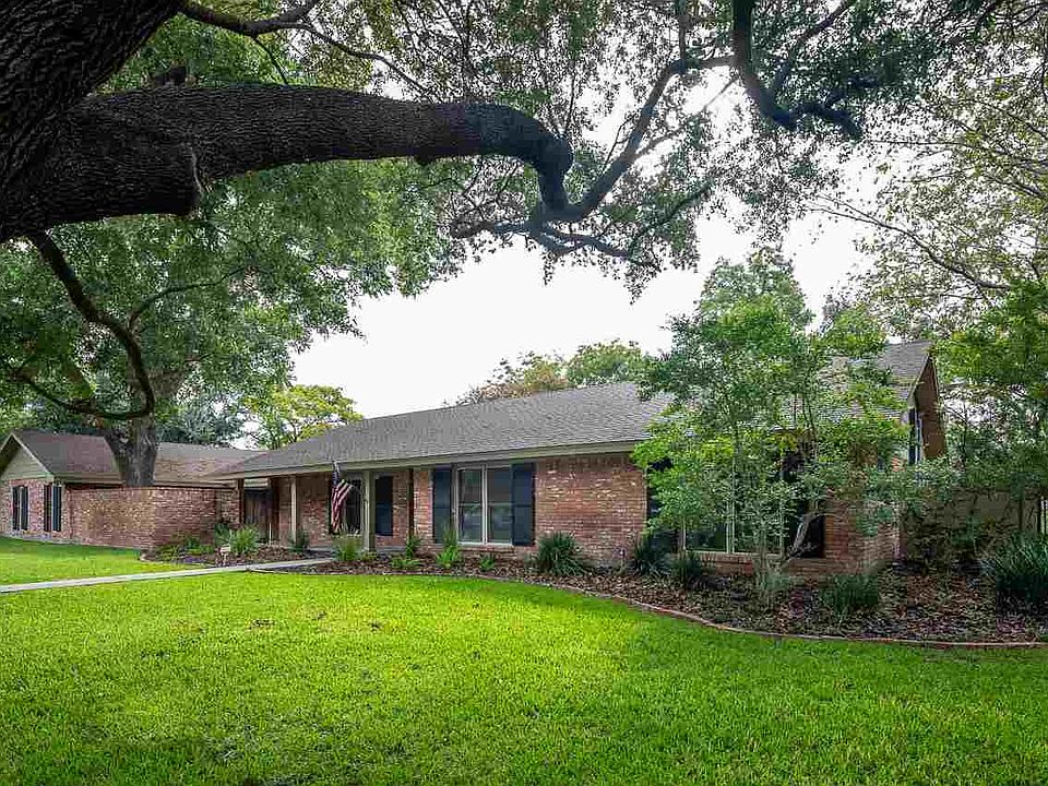 230 Park Ave Del Rio Tx 78840 Mls 201227 Zillow