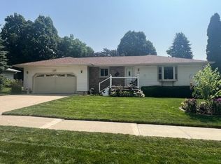 1804 N 17th St, Norfolk, NE 68701