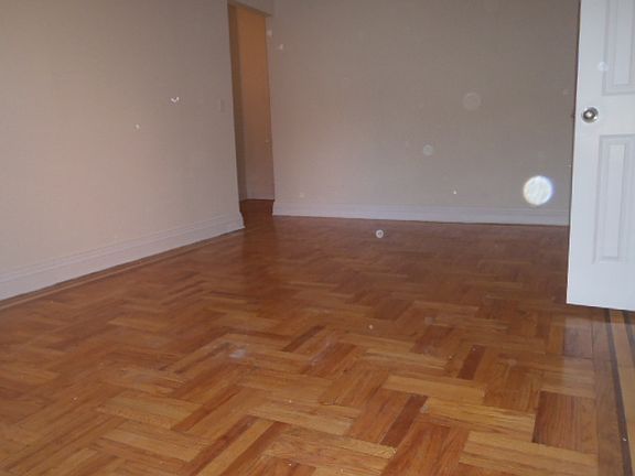 2nd image of 4315 45th St APT 3C