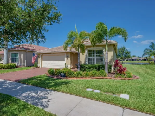 16139 Coquina Bay Ln, Wimauma, FL 33598