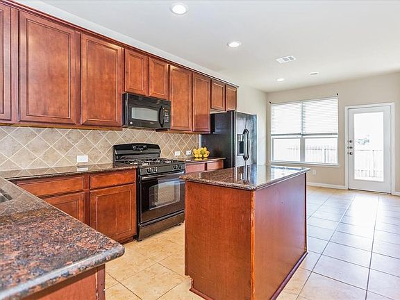 3rd image of 17246 Pecos Park Ln