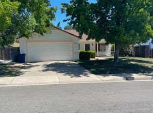 1065 Grouse Dr, Redding, CA 96003