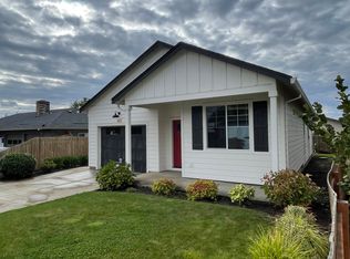 302 N Cole Ave, Molalla, OR