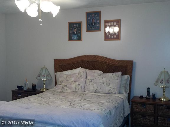 Bedroom (Master)