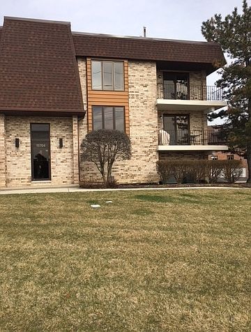 1st image of 15704 Deerfield Ct Unit 2S