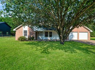 329 Helena Dr, Powderly, TX 75473