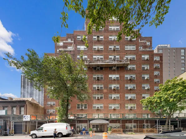 240 East 35th Street 3C image 17 of 18