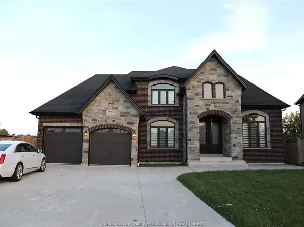 220 Rafih Cres, Windsor, ON N8L 1A6