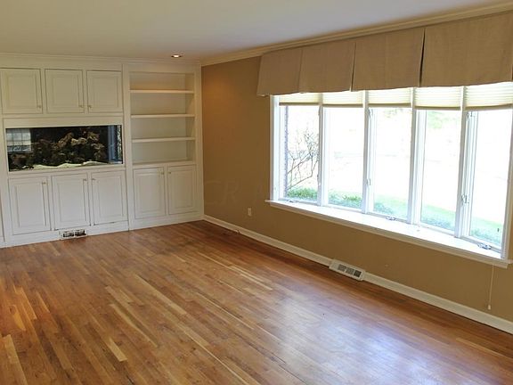 3rd image of 4435 Bellaire Ave