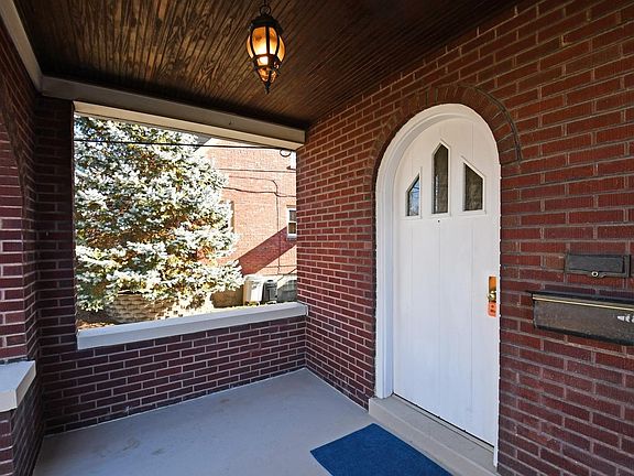 2nd image of 3131 Veazey Ave