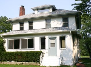 360 High St, Pewaukee, WI 53072