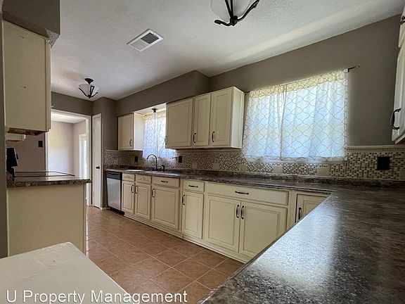 5th image of 1418 Greencove Dr