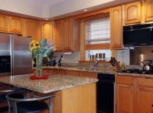 2308 N Campbell Ave, Chicago, IL 60647