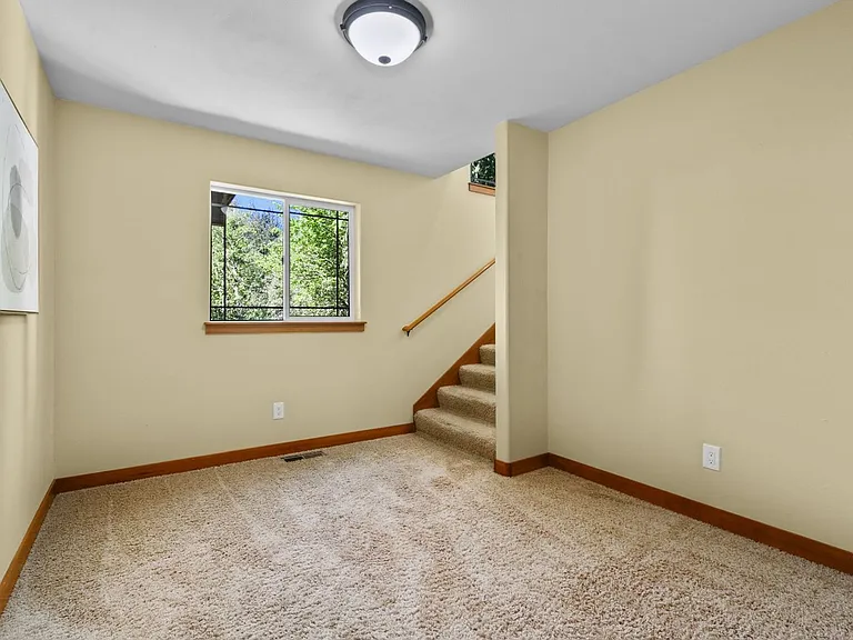 16 Sunflower Cir — Photo 25