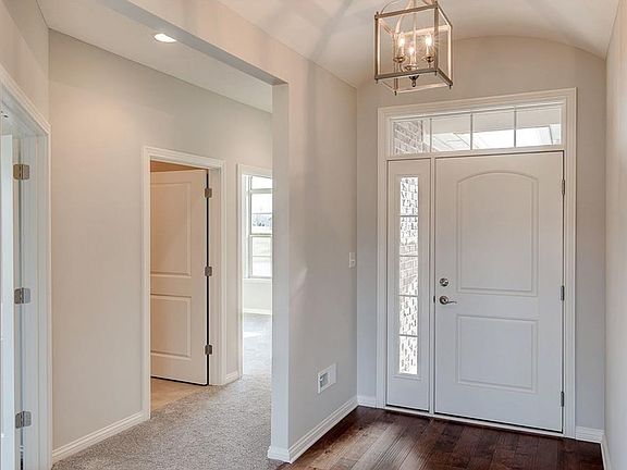 3rd image of 1228 Highbury Dr