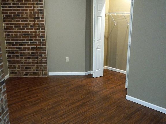 4th image of 1810 Bishop Ave