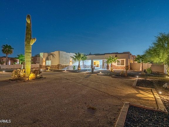3rd image of 2631 W DESERT HILLS Drive