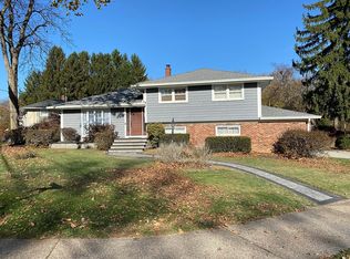 22 Rose Ter, Wayne, NJ 07470