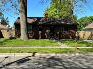 2807 Creston Ave, Lansing, MI 48906