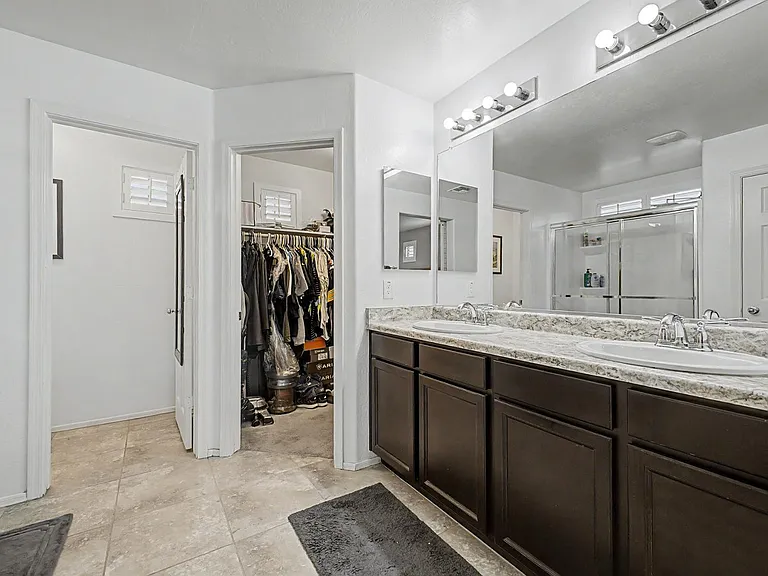 18235 W Ida Ln — Photo 29