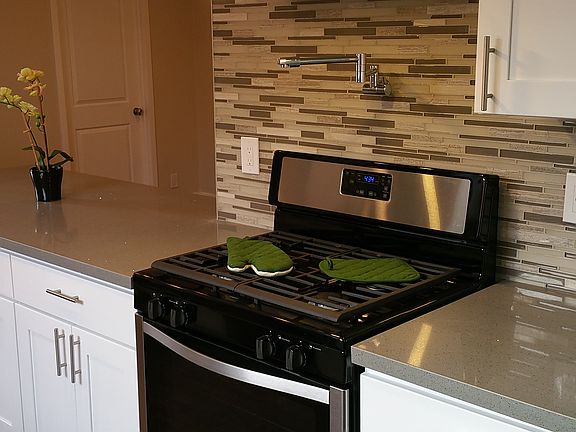 4th image of 617 S Taylor Ave