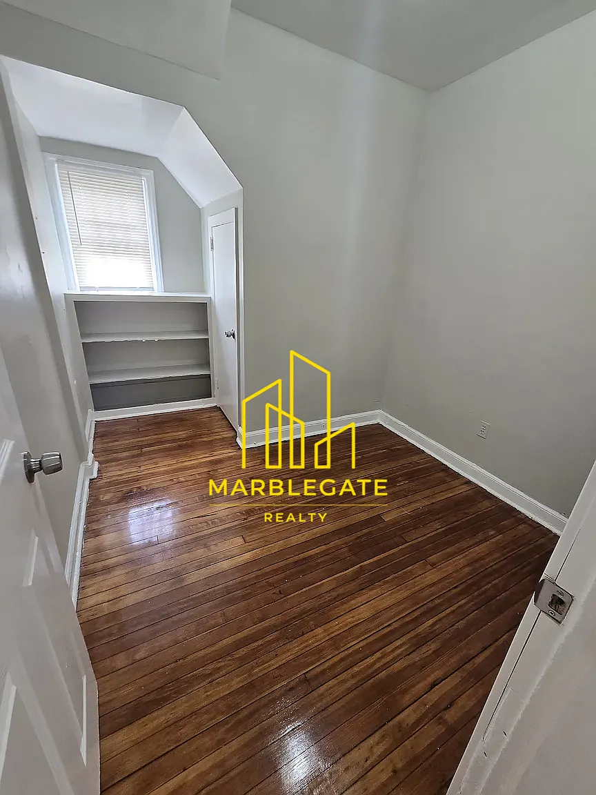 4 bed, $2,495 — Photo 4