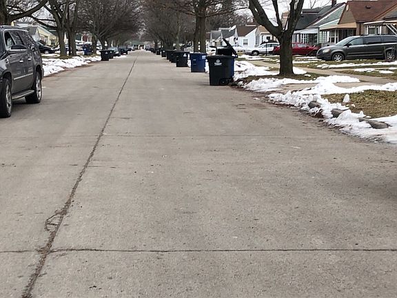 4th image of 28927 Powers St