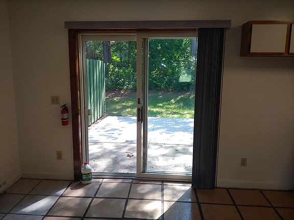 5th image of 32 Allen Dr #4