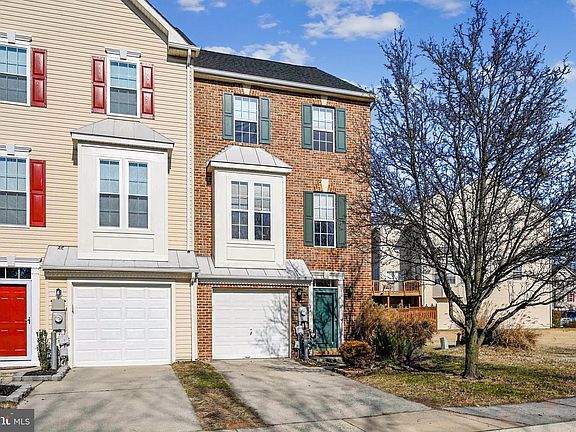 2nd image of 214 Wheyfield Ct