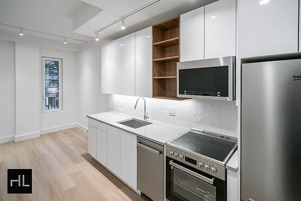 Rented by Highline Residential | media 28