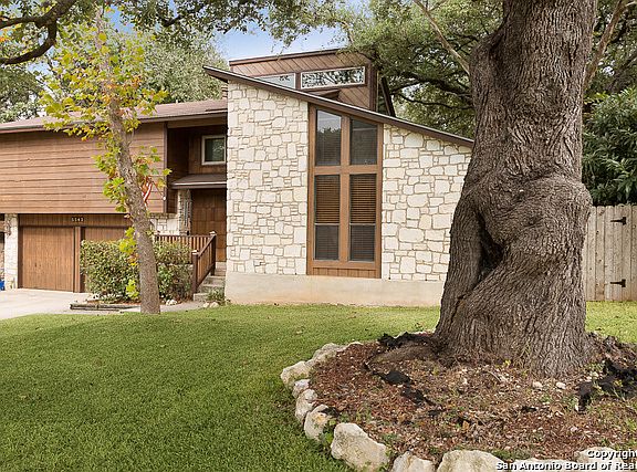 2nd image of 5543 Timber Canyon St
