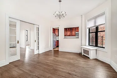 Rented by Akelius Real Estate Management